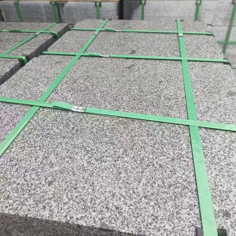 云南芝麻灰地铺石石材厂家